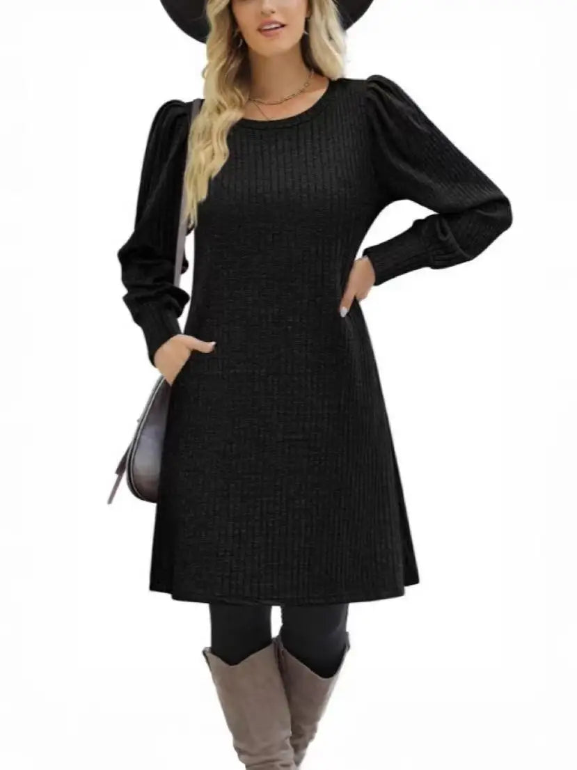 2025 Fashion Ladies Knit Bubble Sleeve Long Sleeve Autumn Winter Round Neck Casual Loose Dress with Pockets