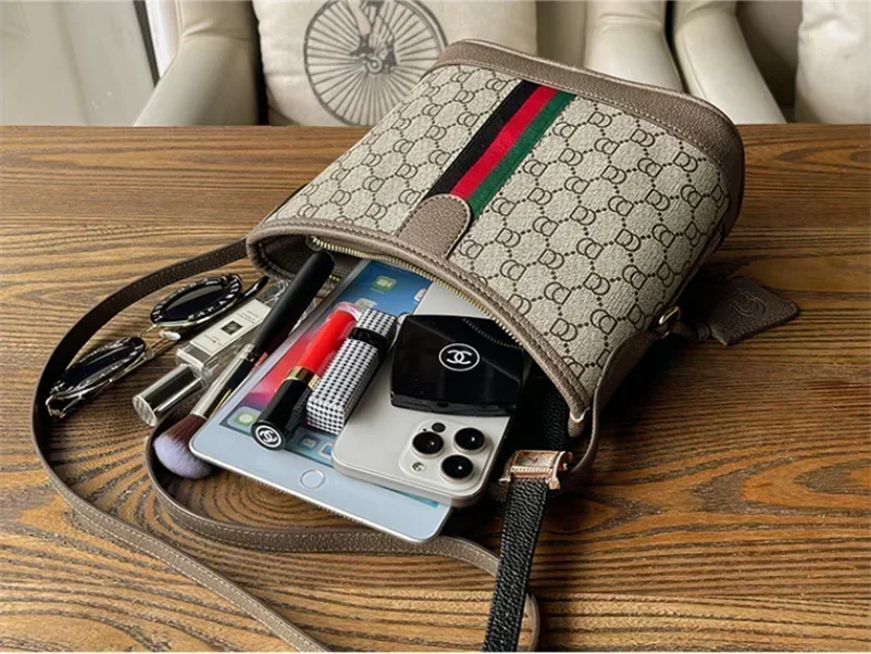 luxury vintage flower bucket bag for women 2024 new handbag versatile casual shoulder crossbody bag BG10